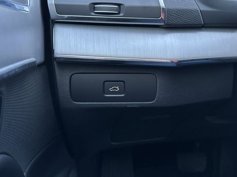 Used 2023 Volvo XC90 B5 Core w/ Protection Package Premier image 34