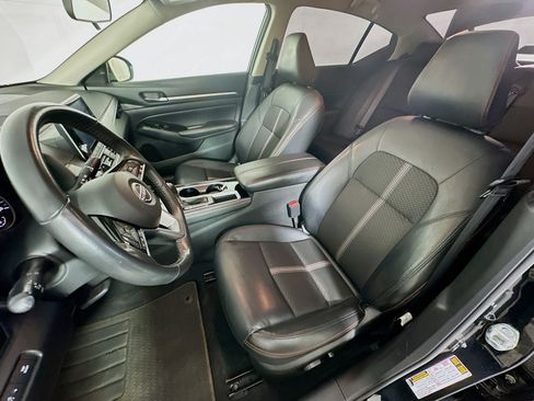 Used 2024 Nissan Altima 2.5 SR image 13