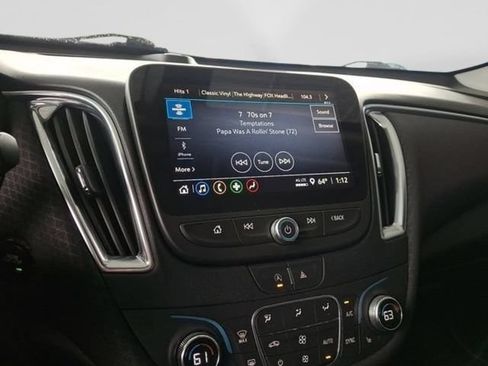 Used 2021 Chevrolet Malibu LT FWD image 23