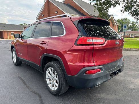 Used 2016 Jeep Cherokee Latitude w/ Comfort/Convenience Group FWD image 5