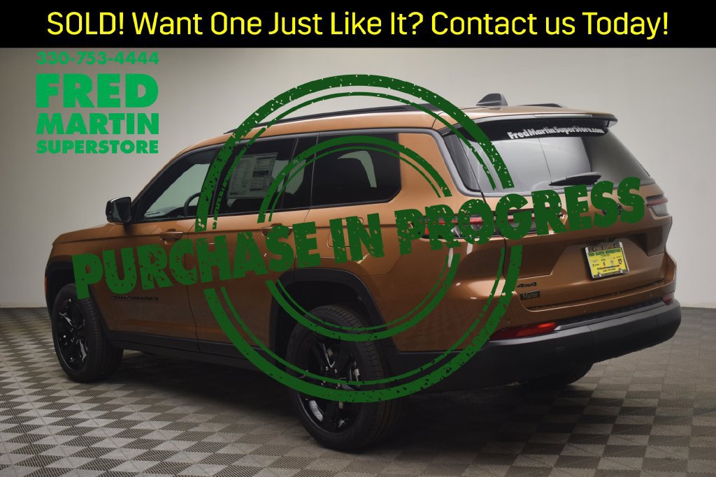 New 2026 Jeep Grand Cherokee L Limited w/ Limited Altitude Package AWD/4WD image 9
