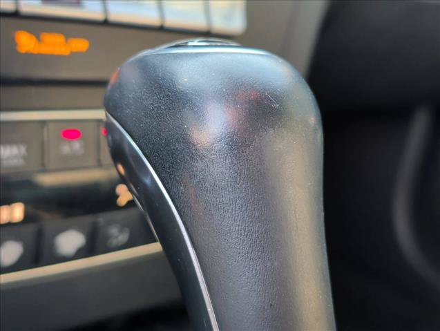 Used 2013 Mercedes-Benz C 300 4MATIC Sedan image 9