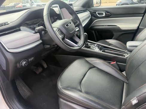 Used 2024 Jeep Compass Limited AWD/4WD image 15