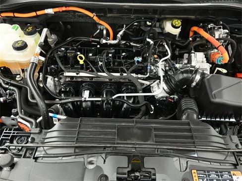 Used 2024 Ford Escape ST-Line w/ Equipment Group 301A image 33