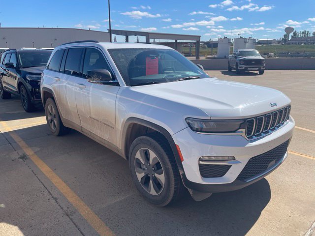 Used 2024 Jeep Grand Cherokee Limited 4xe AWD/4WD image 2