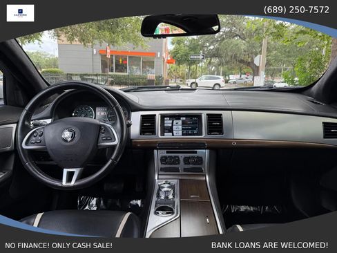 Used 2014 Jaguar XF 3.0 AWD/4WD image 11