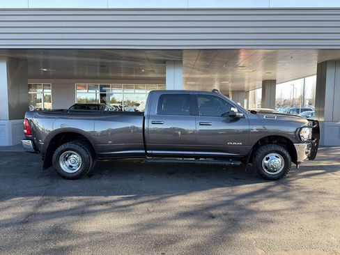 Used 2021 RAM 3500 Big Horn w/ Level 2 Equipment Group image 8
