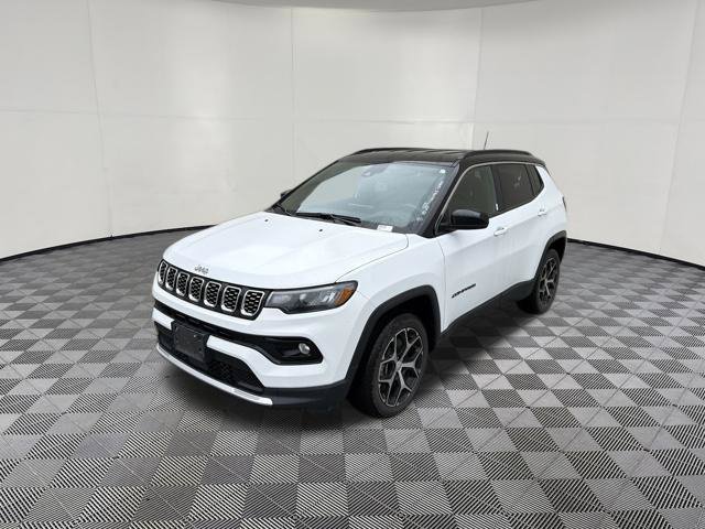Used 2024 Jeep Compass Limited AWD/4WD image 12