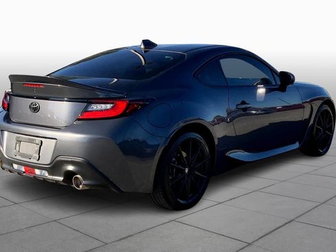 Used 2023 Toyota GR86 Premium image 11