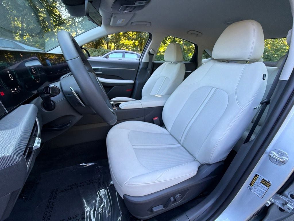 Certified 2026 Hyundai Sonata SEL FWD image 15