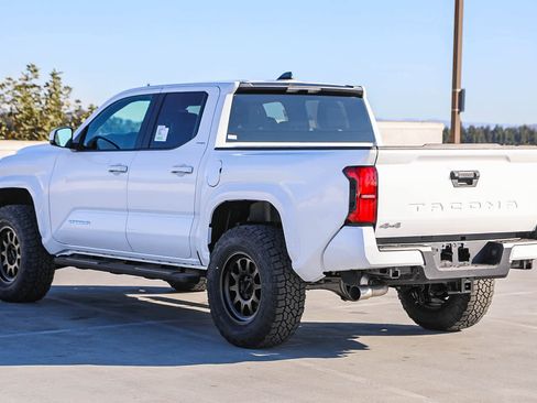 New 2026 Toyota Tacoma SR5 AWD/4WD image 7