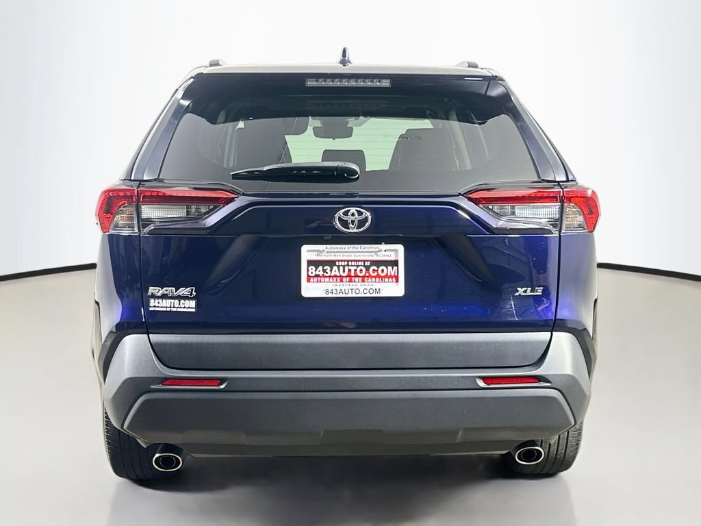 Used 2022 Toyota RAV4 XLE Premium FWD image 6
