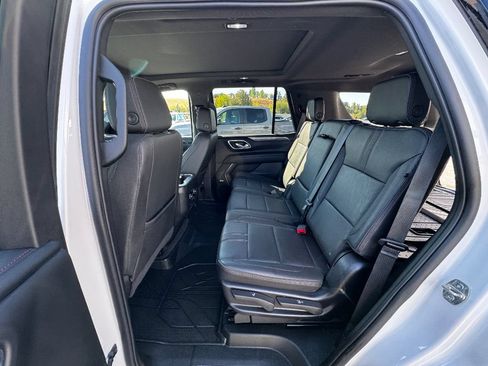 Used 2023 Chevrolet Tahoe RST AWD/4WD image 3