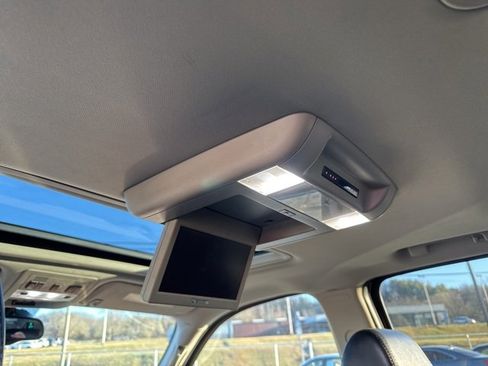 Used 2007 Chevrolet Suburban LTZ w/ LTZ Preferred Equipment Group image 14