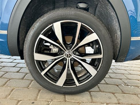 New 2025 Volkswagen Atlas Cross Sport SEL Premium R-Line image 53