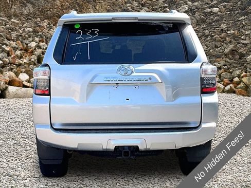 Used 2016 Toyota 4Runner SR5 Premium AWD/4WD image 4