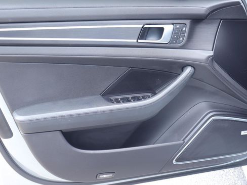 Used 2023 Porsche Panamera Platinum Edition w/ Sportdesign Package RWD image 9