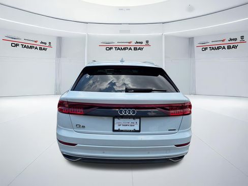 Used 2023 Audi Q8 Prestige AWD/4WD image 5