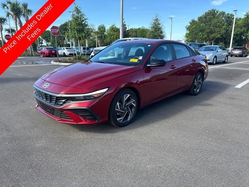 Used 2025 Hyundai Elantra Sport FWD image 1