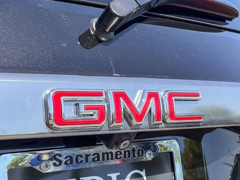 Used 2023 GMC Acadia AT4 AWD/4WD image 10