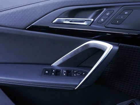 Certified 2025 BMW X2 xDrive28i image 15