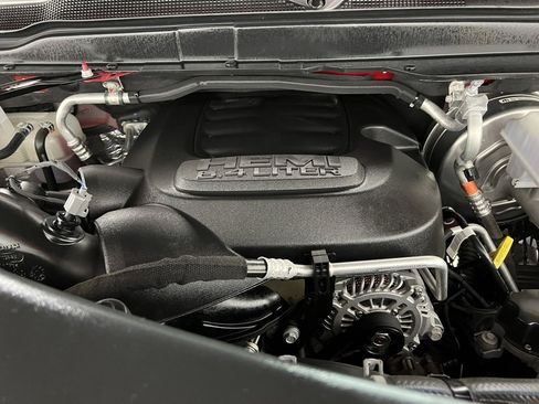 Certified 2024 RAM 2500 Big Horn w/ Sport Appearance Package image 33