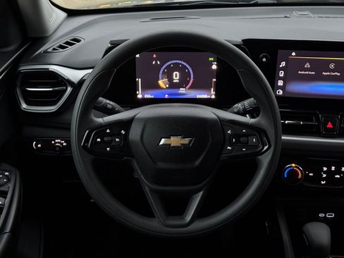 Used 2025 Chevrolet TrailBlazer LT image 28