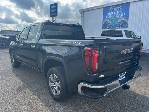 Used 2024 GMC Sierra 1500 SLT AWD/4WD image 3