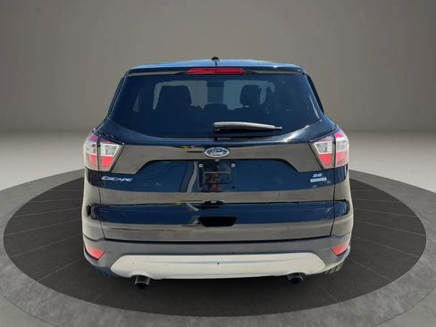 Used 2017 Ford Escape SE FWD image 6