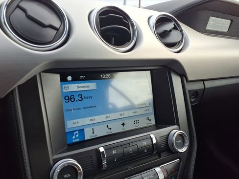 Used 2017 Ford Mustang GT Premium image 13