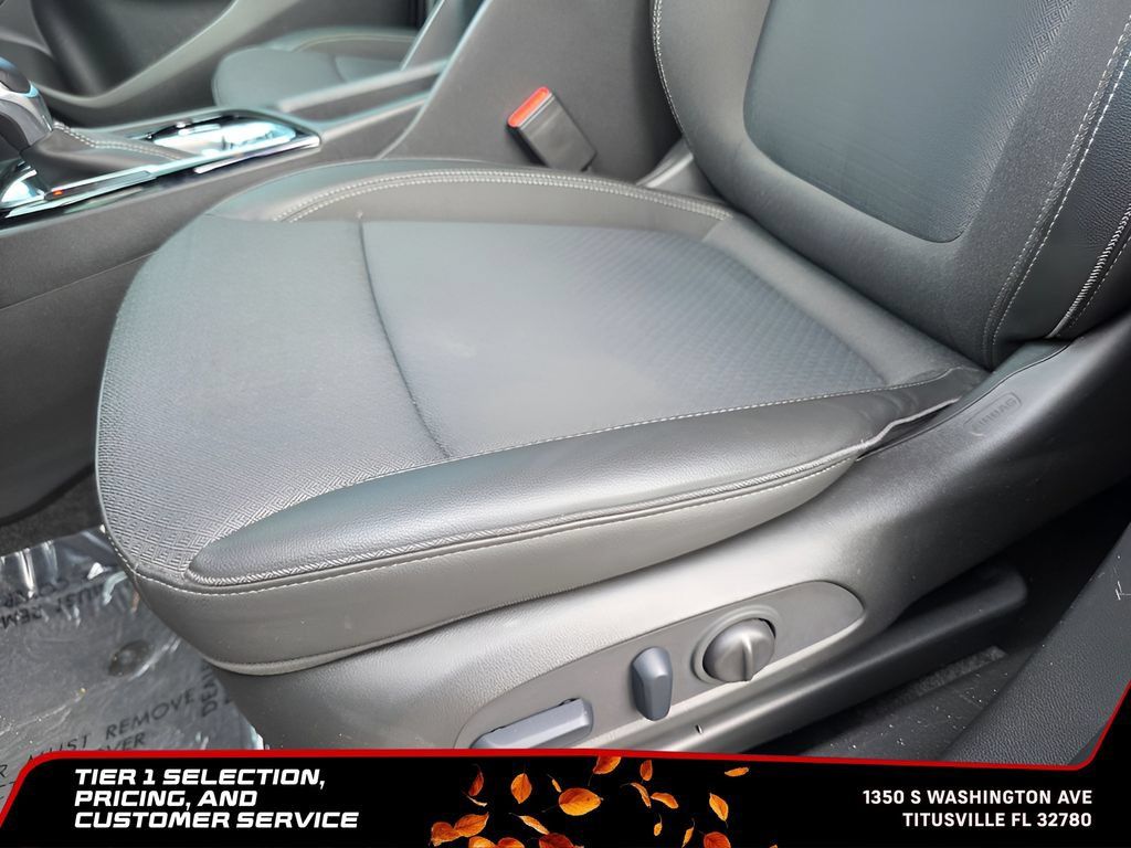 Used 2023 Buick Encore GX Select w/ Safety Package II FWD image 13