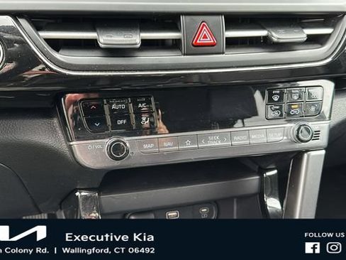 Certified 2025 Kia Seltos S AWD/4WD image 17