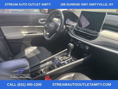 Used 2022 Jeep Compass Limited w/ Sun and Sound Group image 9