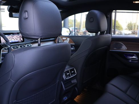 Certified 2025 Mercedes-Benz GLE 450 4MATIC Coupe w/ Winter Package image 19