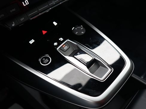 Used 2024 Audi Q4 e-tron Premium Plus w/ Premium Plus image 30