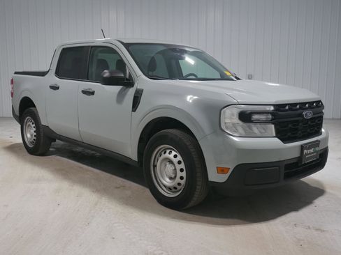 Certified 2024 Ford Maverick XL image 3