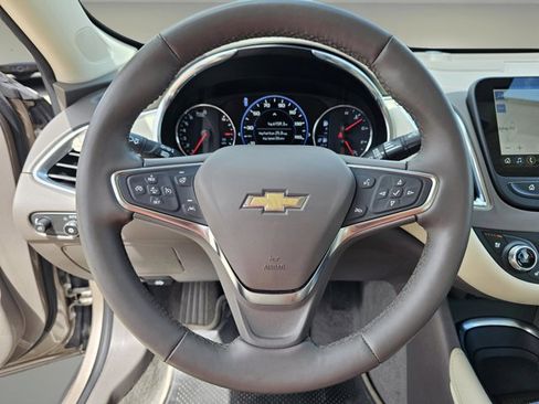 Used 2024 Chevrolet Malibu LT image 20