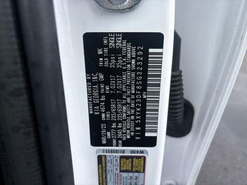 Used 2025 Kia Sportage LX FWD image 28