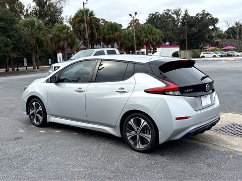 Used 2021 Nissan Leaf SV w/ SV Technology Package image 27