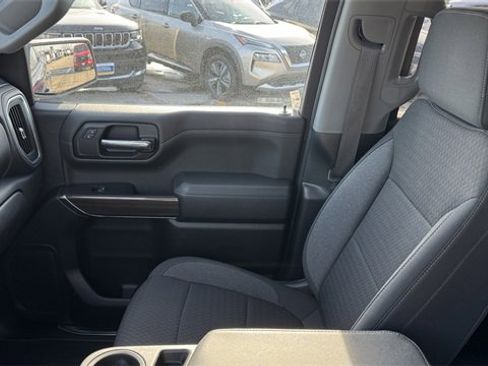 Used 2022 Chevrolet Silverado 1500 LT image 24