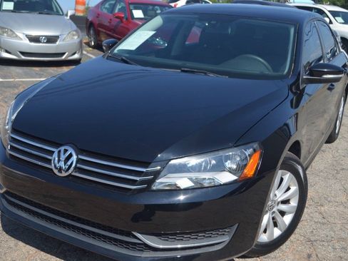 Used 2013 Volkswagen Passat 2.5 S image 3