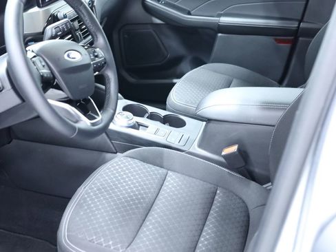 Used 2023 Ford Escape Active image 9