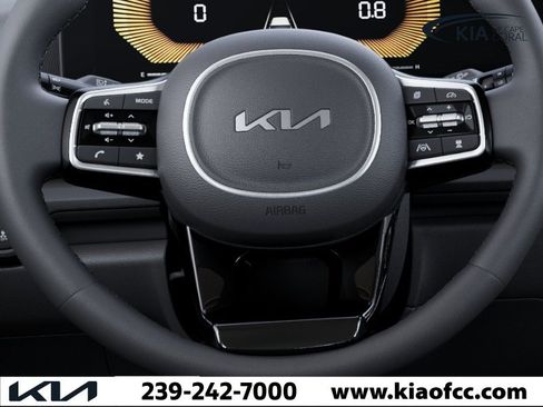 New 2026 Kia Carnival EX FWD image 22