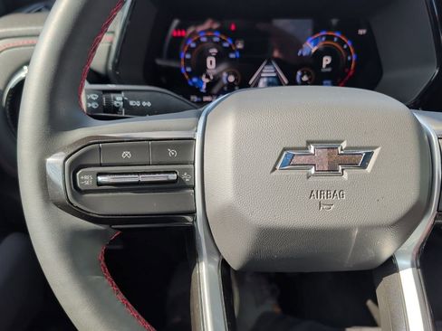 Used 2025 Chevrolet Colorado Z71 w/ Midnight Edition image 25