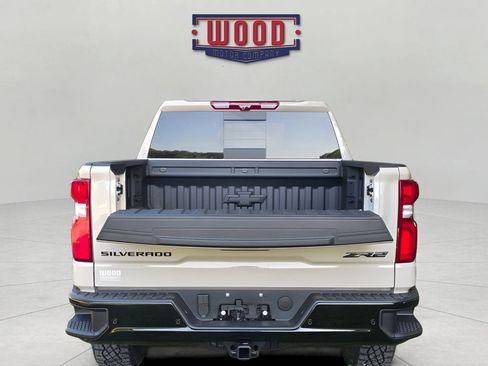 New 2026 Chevrolet Silverado 1500 ZR2 w/ Dark Appearance Package AWD/4WD image 6