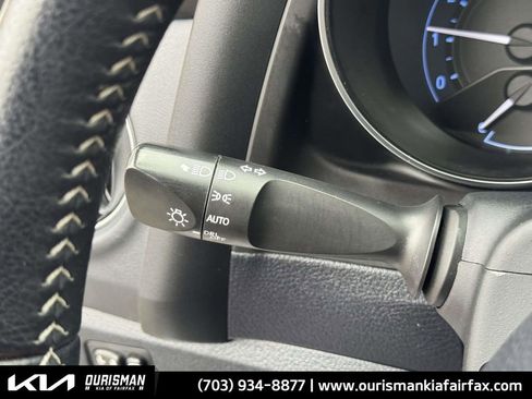 Used 2018 Toyota Corolla iM image 14