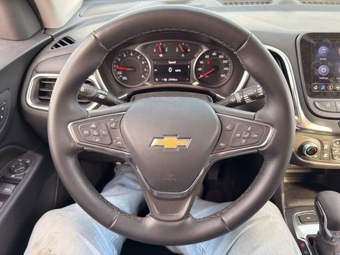 Used 2024 Chevrolet Equinox LT image 36
