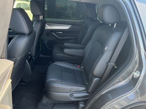 Certified 2025 MAZDA CX-90 3.3 Turbo w/ Preferred Package image 31