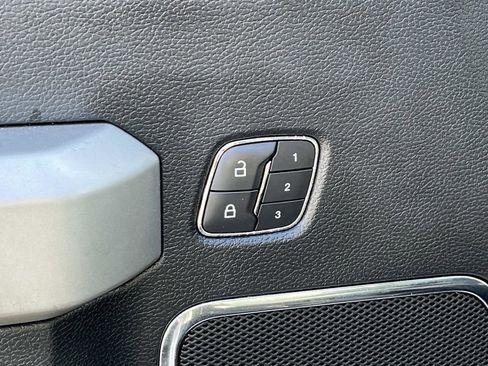 Used 2018 Ford F150 Lariat image 27