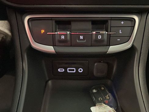 Used 2024 GMC Terrain SLT FWD image 53